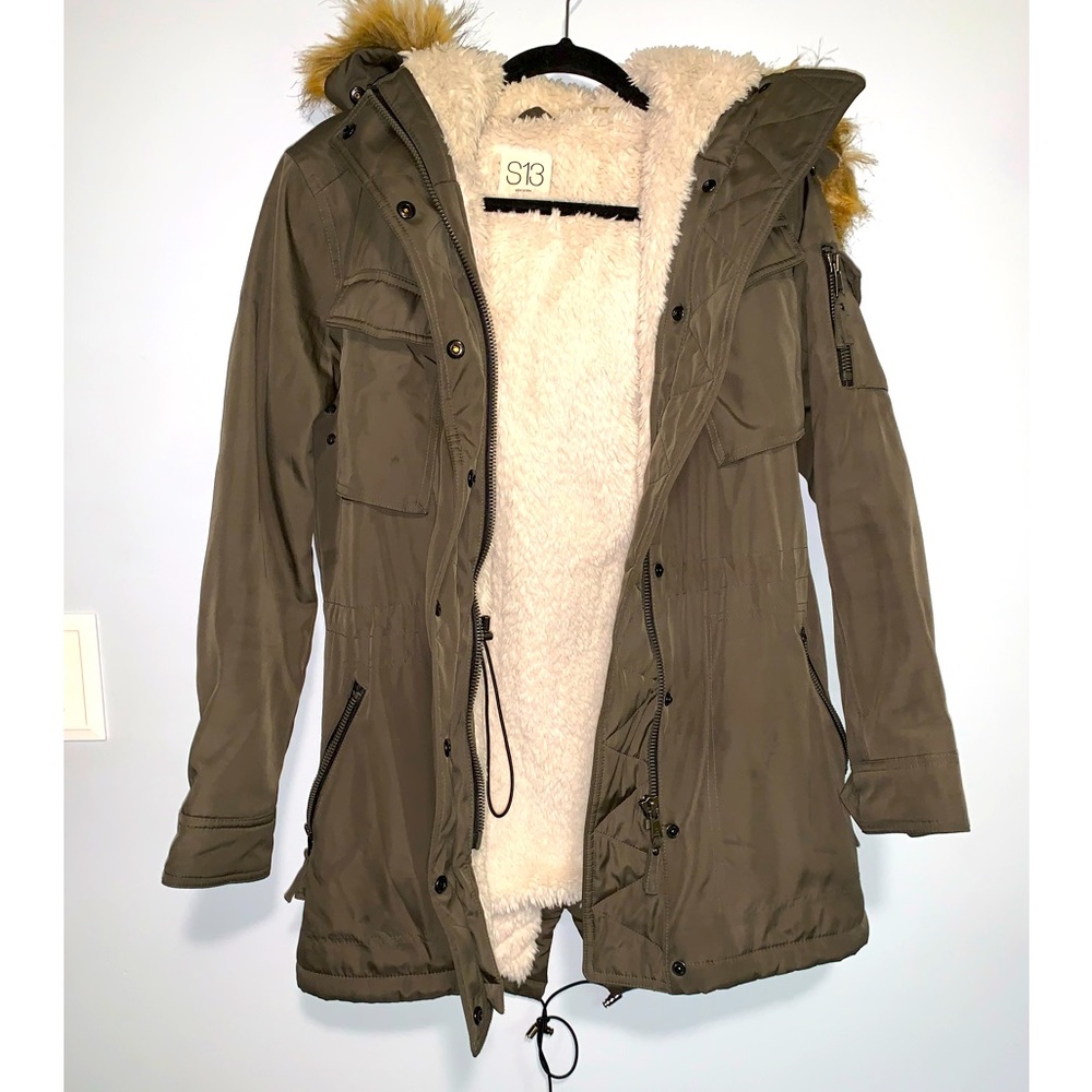 Army green faux fur hooded jacket